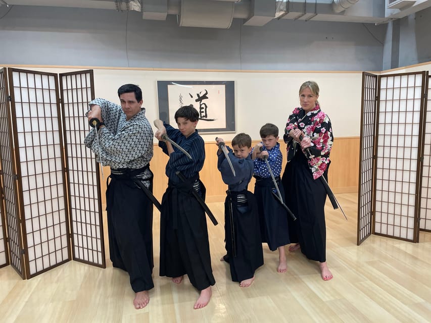 SAMURAI EXPERIENCE in Tokyo（Harajuku）【SAMURAI've】 - Entering the Harajuku dojo