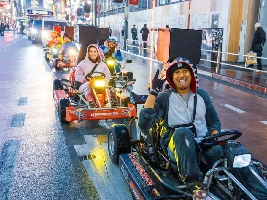 Shibuya#2 Go Karting Tour with Funny Costume - Choosing a costume for Tokyo traffic