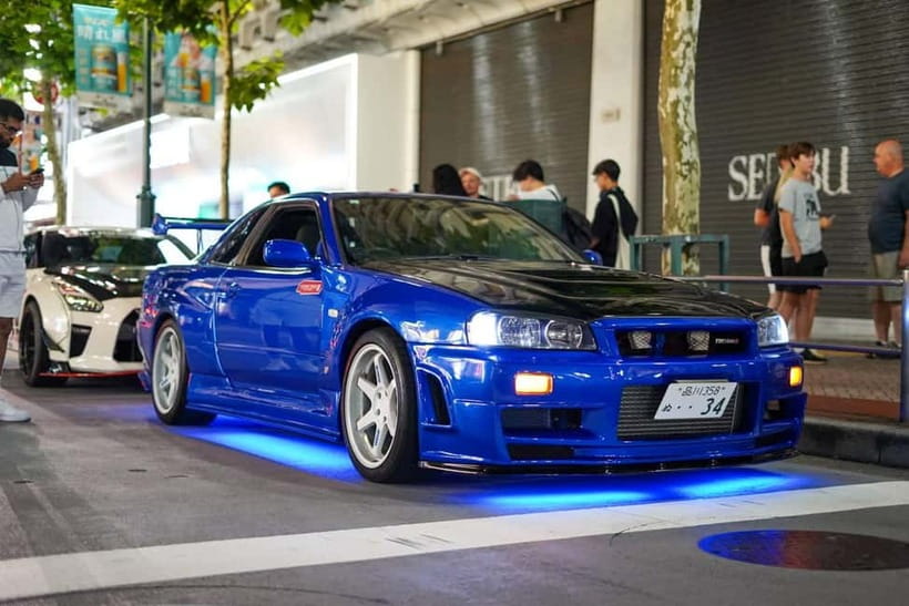 Shibuya City: Daikoku PA GT-R R35, R34, R33 or R32 Tour - Rainbow Bridge, Tokyo Tower, and quick photo stops