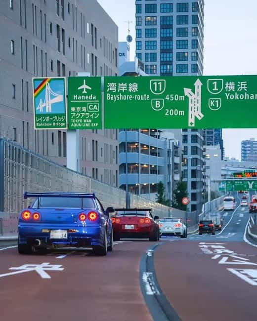 Shibuya City: Daikoku PA GT-R R35, R34, R33 or R32 Tour - What guides add to the experience