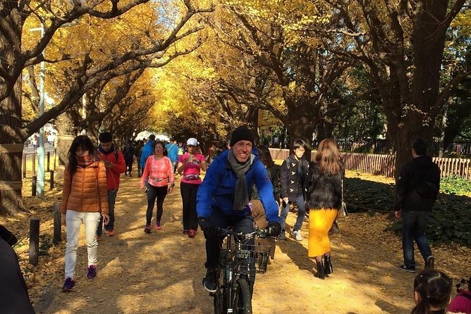 Small Group Cycling Tour in Tokyo - Roppongi Hills: a short modern Tokyo stop