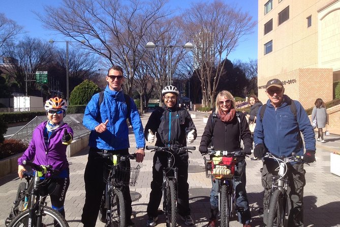 Small Group Cycling Tour in Tokyo - Zojo-ji Temple with Tokyo Tower overhead