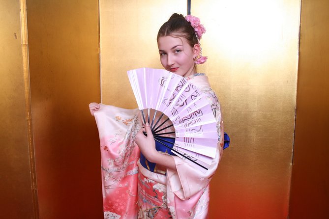 Studio Kimono Photo - Why this Asakusa photoshoot works so well