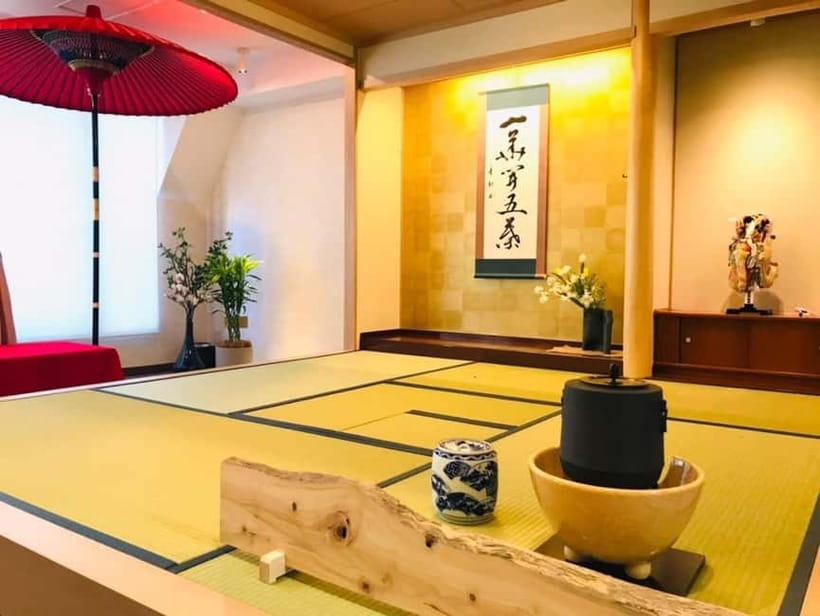Tea ceremony experience in Japanese-style room 60min - Key points at a glance