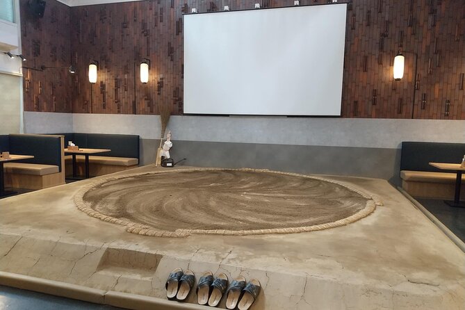 the SUMO show with Dinner - Should you book the Tokyo sumo dinner show?