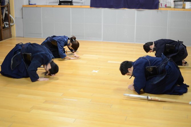 Tokyo 2-Hour Genuine Samurai Experience: Kendo in Japan - Dressing for the first lesson