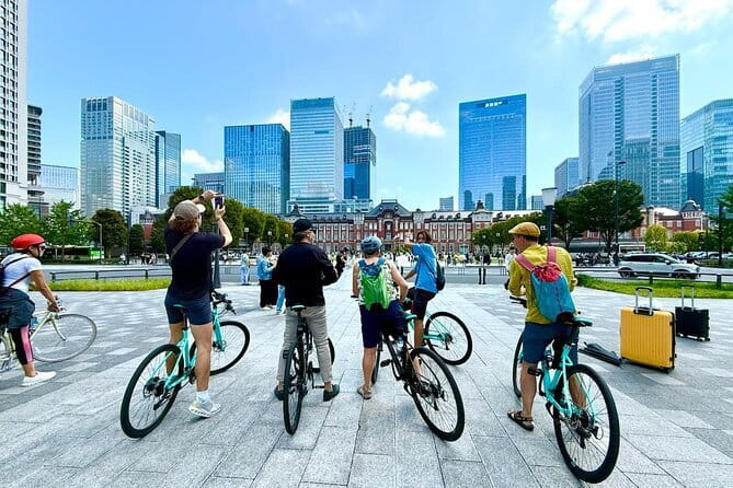 Tokyo: 3-Hour Bike/E-Bike Tour of the City's Hidden Gems - Why a bike works so well in Tokyo