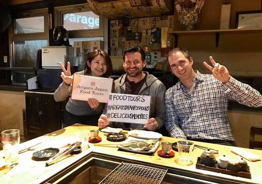 Tokyo: 3-Hour Food Tour of Shinbashi at Night - The guide makes the difference
