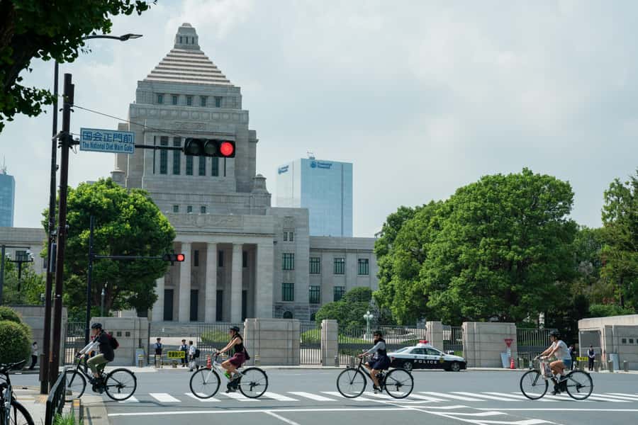 Tokyo: 3-hour Guided E-Bike Tour of the City's Hidden Gems - Tokyo City Route: central streets, gardens, and old neighborhoods