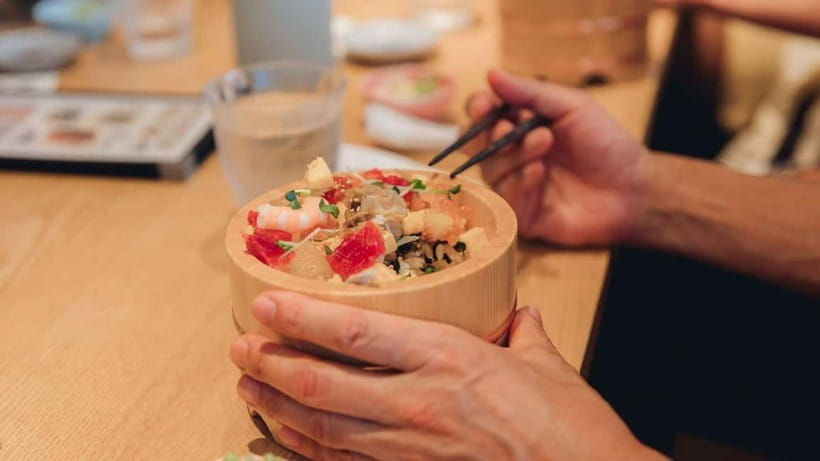 Tokyo After 5: Local Eats, Drinks & Culture Walk - What makes the guiding valuable