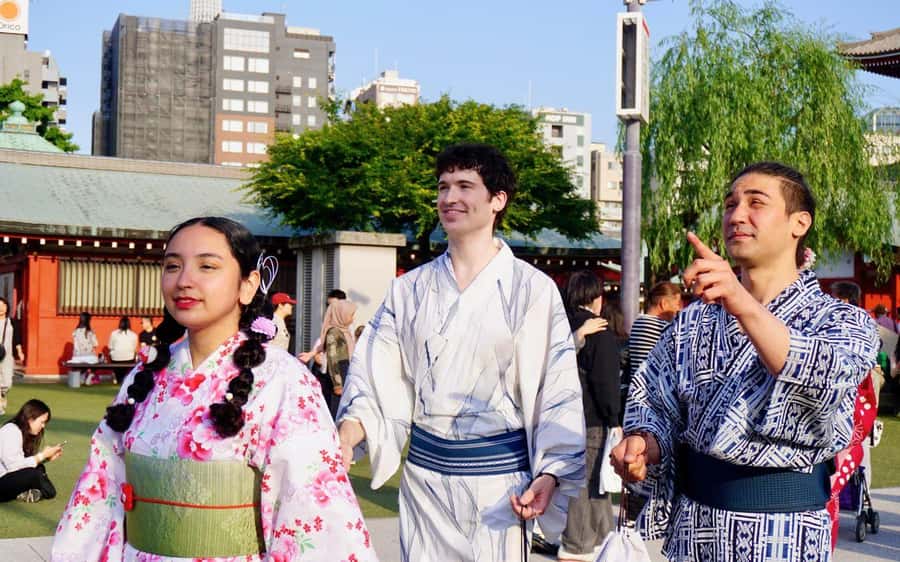 Tokyo: Asakusa Kimono Rental Experience - Should You Book This Kimono Rental?