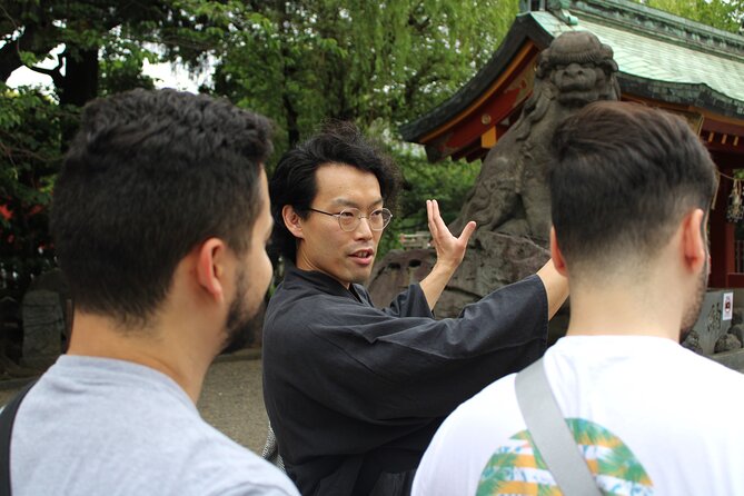 Tokyo: Asakusa Walking Tour with Japanese Comedian - What the 90-minute format gives you