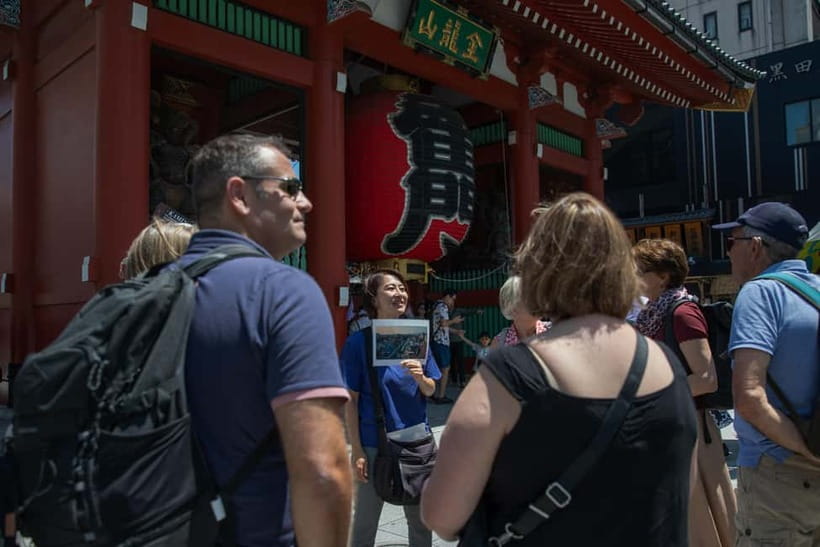 Tokyo: Asakusa Walking Tour with Sensoji Temple Visit - Walking Nakamise Street without rushing past it