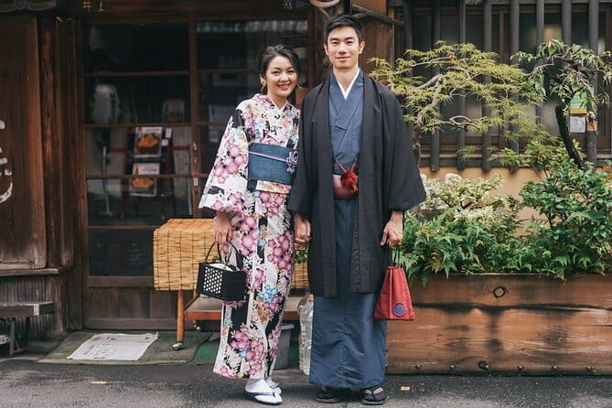 Tokyo Authentic Kimono Rental in Asakusa with Photography Option - Dressing up near Sensoji Temple