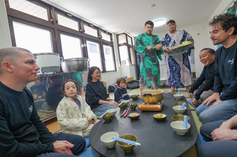 Tokyo: Authentic Sumo Wrestling Experience with Lunch - The optional bout with a rikishi