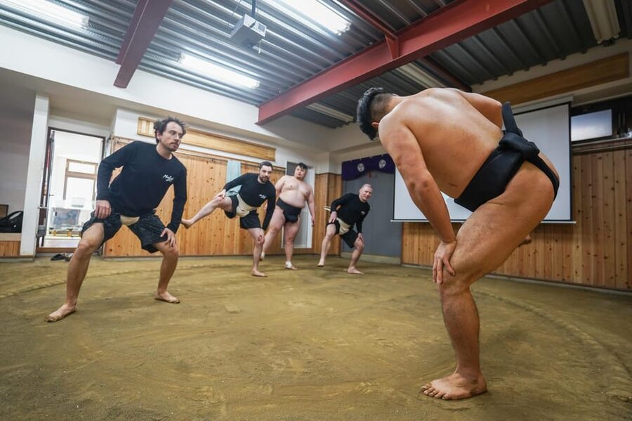 Tokyo: Authentic Sumo Wrestling Experience with Lunch - Meeting at Shin-Kawasaki Station