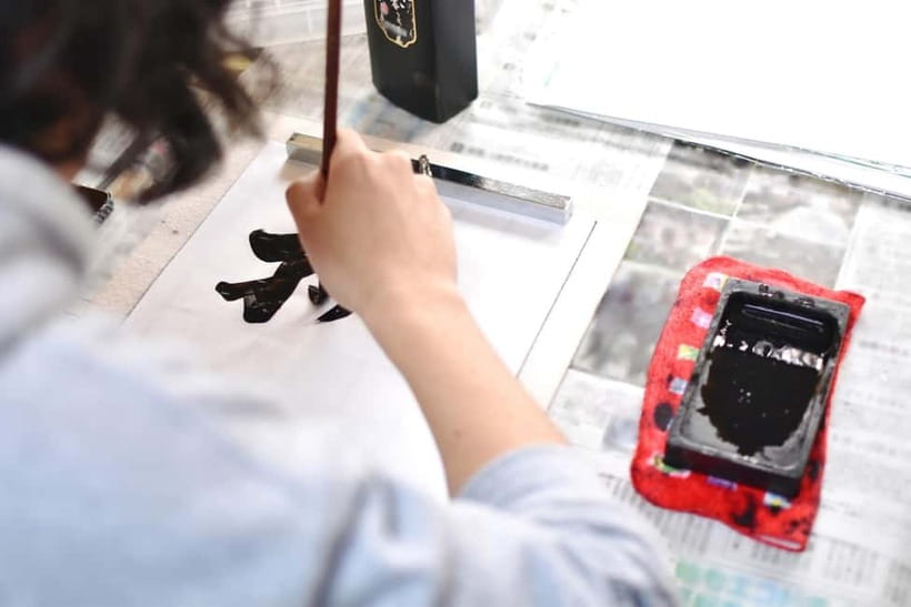 Tokyo: Calligraphy Workshop Craft Your Own Art in Asakusa - What makes the instructor important