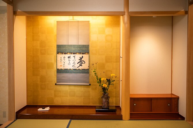 Tokyo: Casual Japanese Tea Ceremony Experience - Whisking your own bowl of matcha