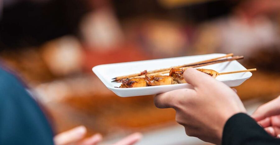 Tokyo: Classic Tsukiji Food Tour - Walking through the Outer Market