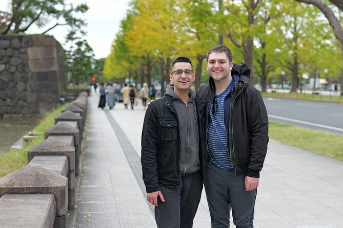Tokyo Customized Private Walking Tour With Local Guide - Eating with a local guide