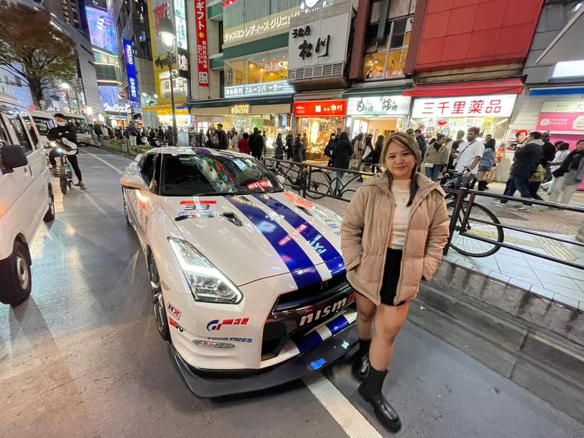 Tokyo: Daikoku Self-Drive R35 GT-R Custom Car Experience - Tokyo Tower closes the evening with a classic photo stop