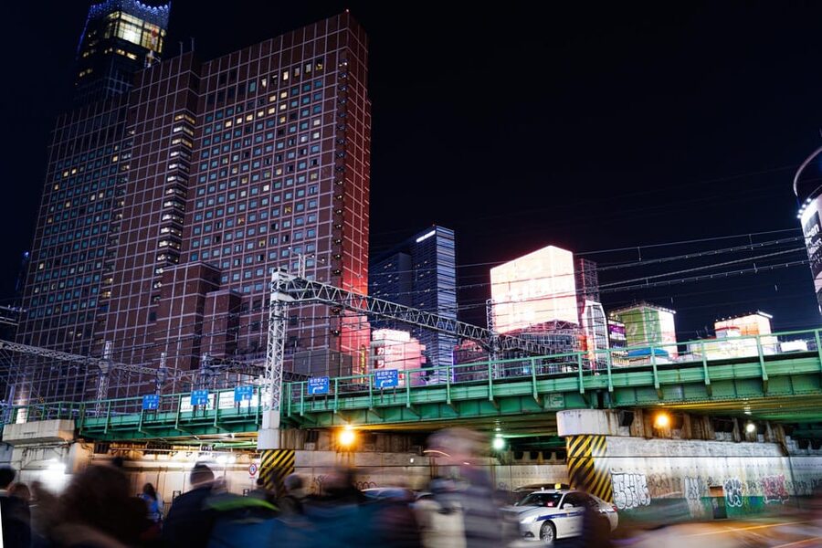 Tokyo: Dark Side of Tokyo Shinjuku Red Light Walking Tour - Kabukicho after sunset