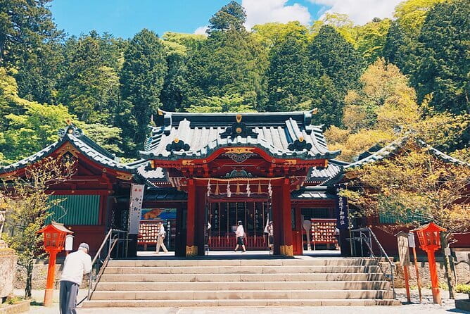 Tokyo Day Tour in Mt. Fuji, Lake Ashi Cruise and Owakudani Cable - Oshino Hakkai and Fuji snowmelt ponds