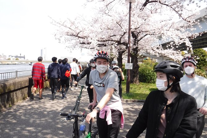 Tokyo downtown bicycle tour Tokyo Backstreets Bike Tour - Traditional crafts in Taito