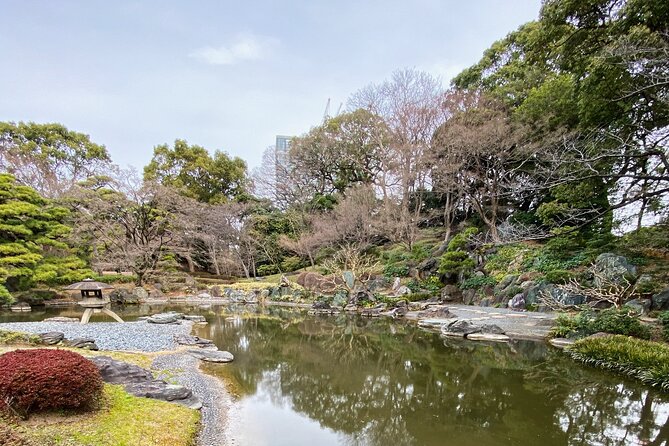 Tokyo: Edo Castle & East Garden of the Imperial Palace Tour - What you will not see