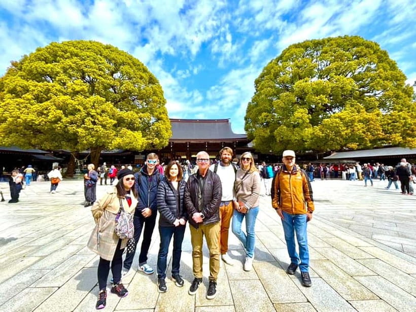 Tokyo: Full Course Tour: Explore 10 Must-Sees & Hidden Gems - Meiji Jingu, a forest break in central Tokyo