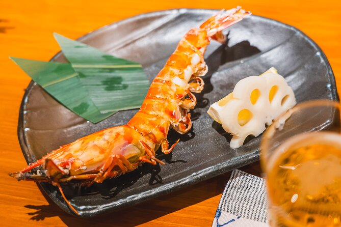 Tokyo Ginza Authentic Food Tour (Izakaya Hopping by local guide) - The extra alley stop under the train tracks