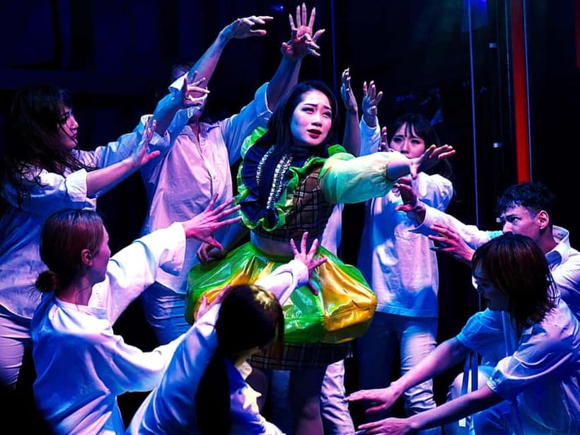 Tokyo GINZA: KONPARU Japanese Cabaret Show with Drink - Choosing between the three showtimes
