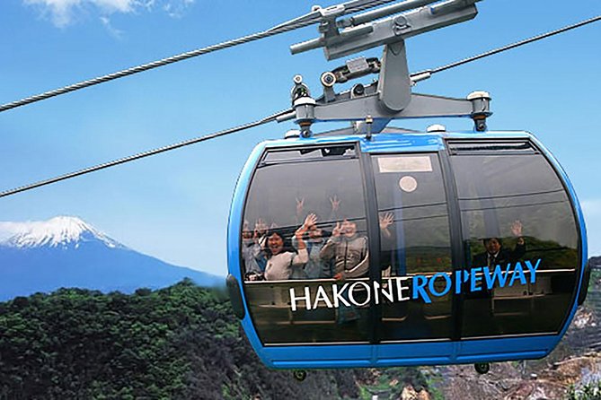 Tokyo: Hakone Fuji Day Tour w/ Cruise, Cable Car, Volcano - Up the ropeway toward Owakudani