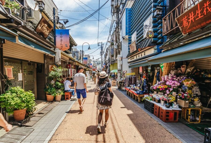 Tokyo: Hop-On Hop-Off Sightseeing Bus Ticket - Route 3: Shinjuku and Shibuya by open air