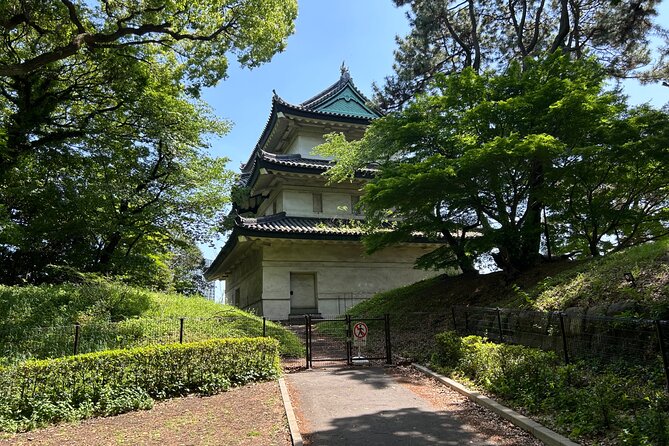Tokyo: Imperial Palace and Shogun Historical Walking Tour - Why the East Gardens tell Tokyo’s story so well