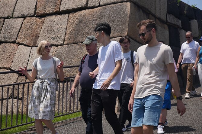 Tokyo: Imperial Palace and Shogun Historical Walking Tour - The guide style you are most likely to appreciate