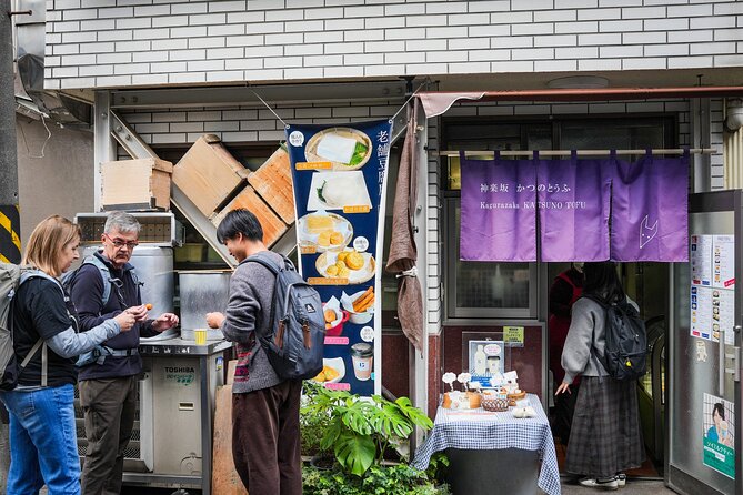 Tokyo Imperial Palace with Kagurazaka Alley Tour - Geisha Alley, Hyogo Yokocho, and Kakurenbo Yokocho