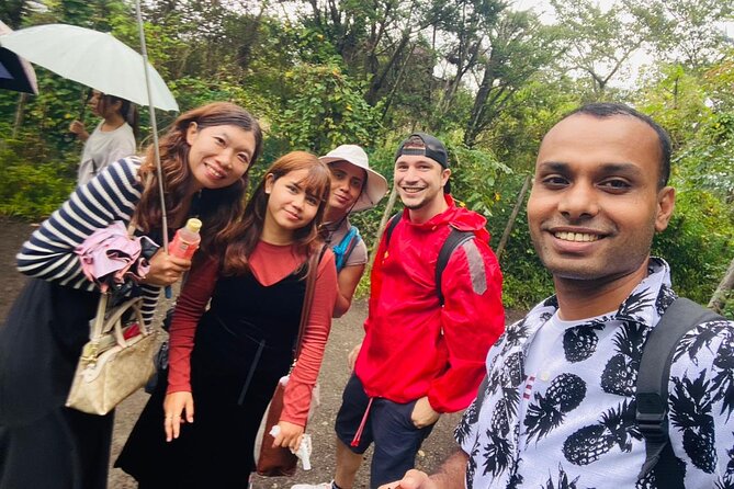 Tokyo: Instagram-Worthy Mt Fuji & Lake Kawaguchiko Day Trip - Oshino Hakkai, eight springs and a slower pause