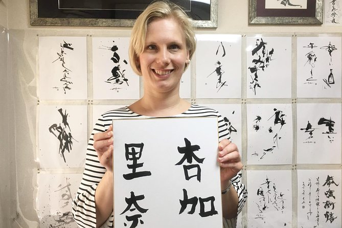 Tokyo Japanese Calligraphy Experience with a Master Artist - Key points to know before booking