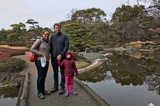 Tokyo Japanese Garden Lover's Private Tour with Government-Licensed Guide - Kiyosumi Teien and the role of stones