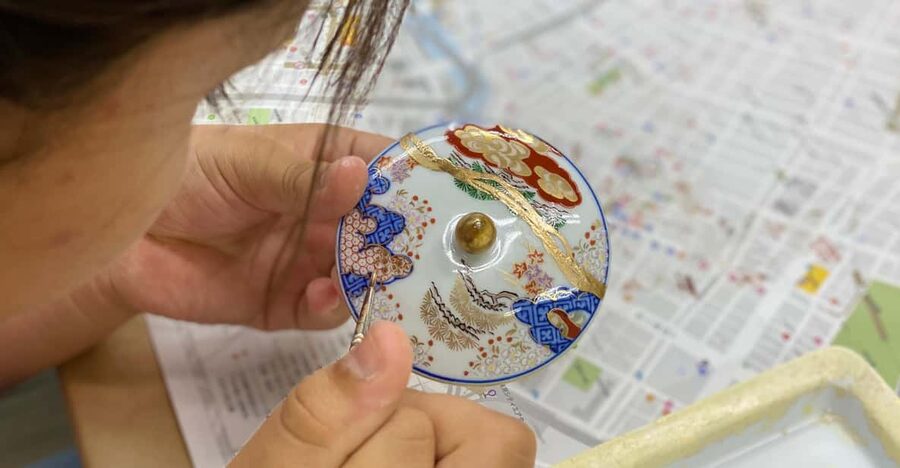 Tokyo: Kintsugi Art Repair Workshop - Arriving at Nihonbashi Mutoh Main Store