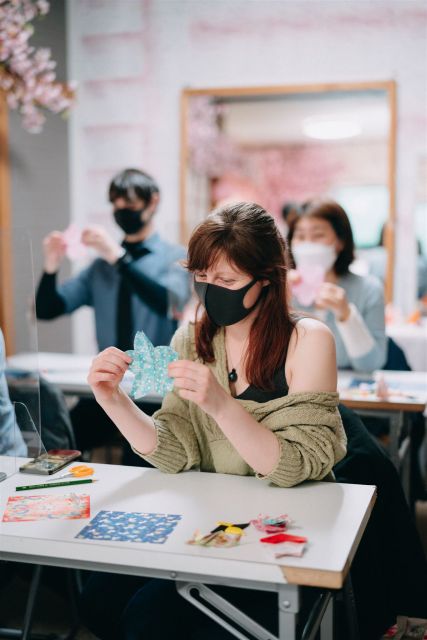 Tokyo: Learn Traditional Origami with a Local - Choosing between cranes, frogs, boxes, and lotus flowers