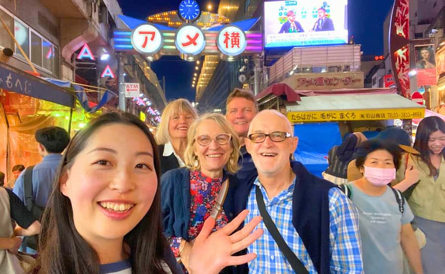 Tokyo: Locals´ Secret Food Tour // Eat like a Japanese - Meeting at JR Ueno Station