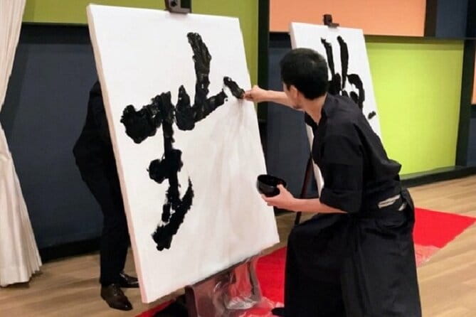 Tokyo Manga Drawing Experience Pro Artist Workshop & MangaHistory - Is $100 a fair price?