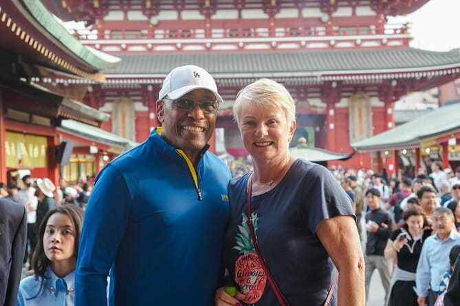 Tokyo Morning Tour : Meiji Shrine, Asakusa and Fish Market - Small bites between the major stops