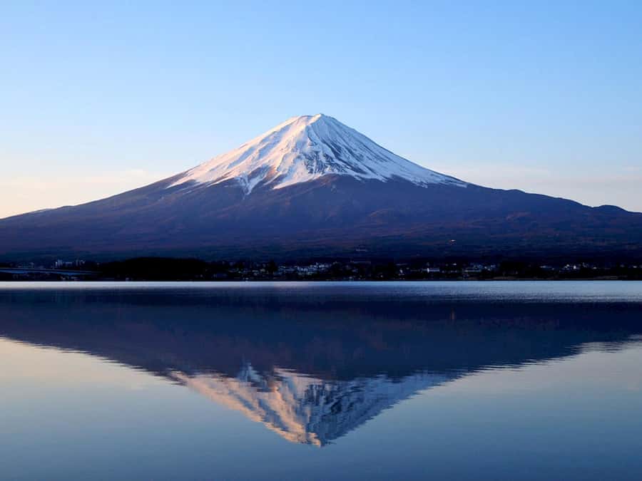 Tokyo: Mt. Fuji 5th Station, Kawaguchiko Tour w/ Cable Car - Lake Kawaguchi and the Panoramic Ropeway