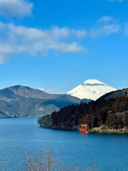 Tokyo: Mt. Fuji & Lake Kawaguchi Private Tour with Transfer - Fujiyoshida and the two Sengen shrines
