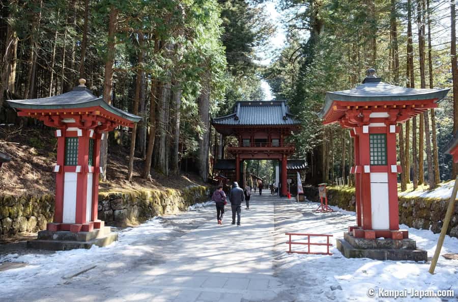 Tokyo: Nikko Day Tour Shrines, Lake Chūzenji & Kegon Falls - Timing, meals, tickets, and comfort