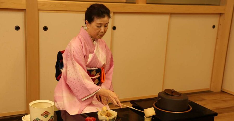 Tokyo: Practicing Zen with a Japanese Tea Ceremony - A tea ceremony you take part in, not just watch
