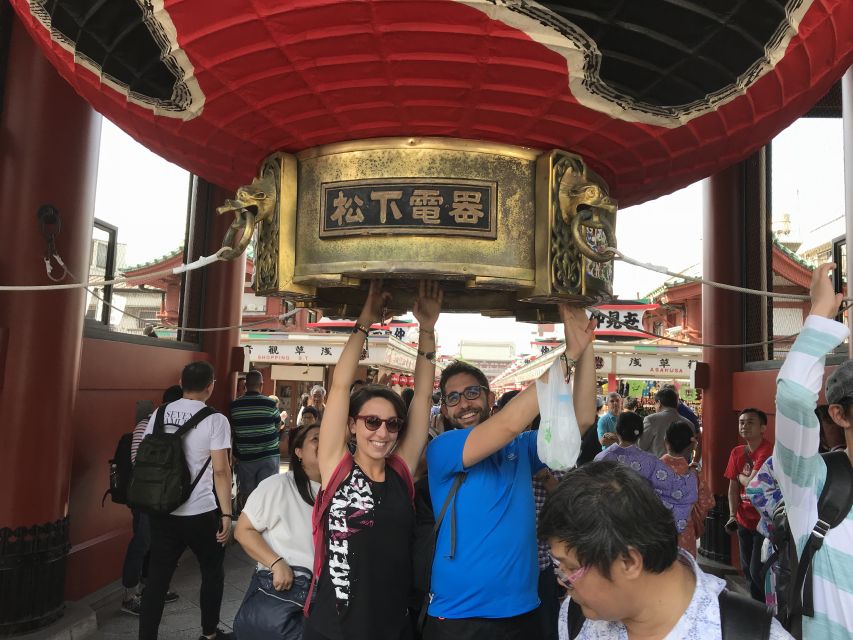 Tokyo: Private Custom Insider Tour with a Local Host - Ameya-Yokocho Market and Tokyo food stops